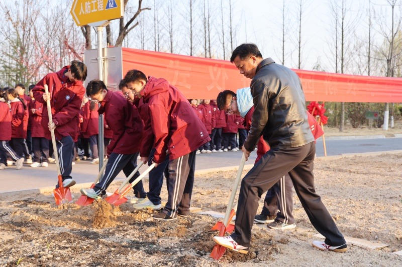 马陵中学│春陇启耕，践悟知行新篇——马陵中学生物课程基地农耕园举行开耕仪式