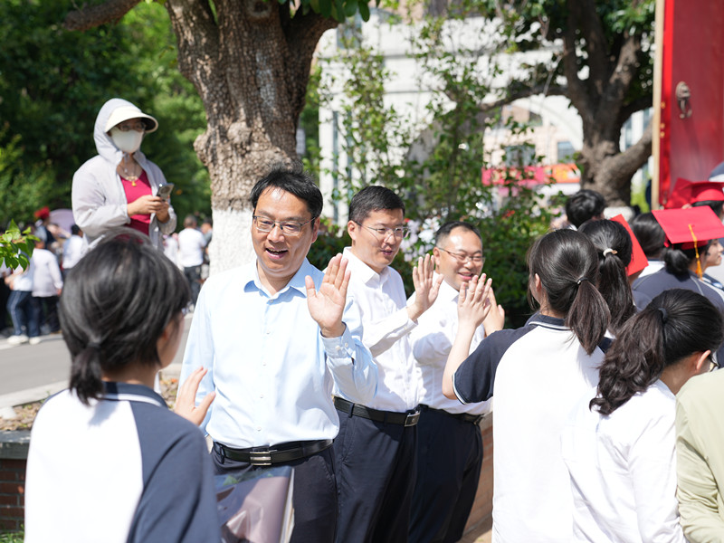 击掌6.JPG